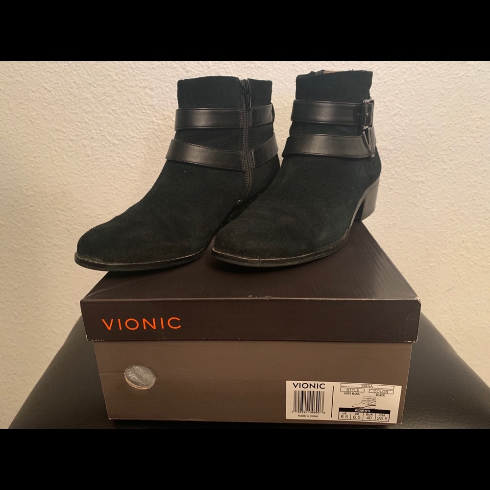Vionic Boots